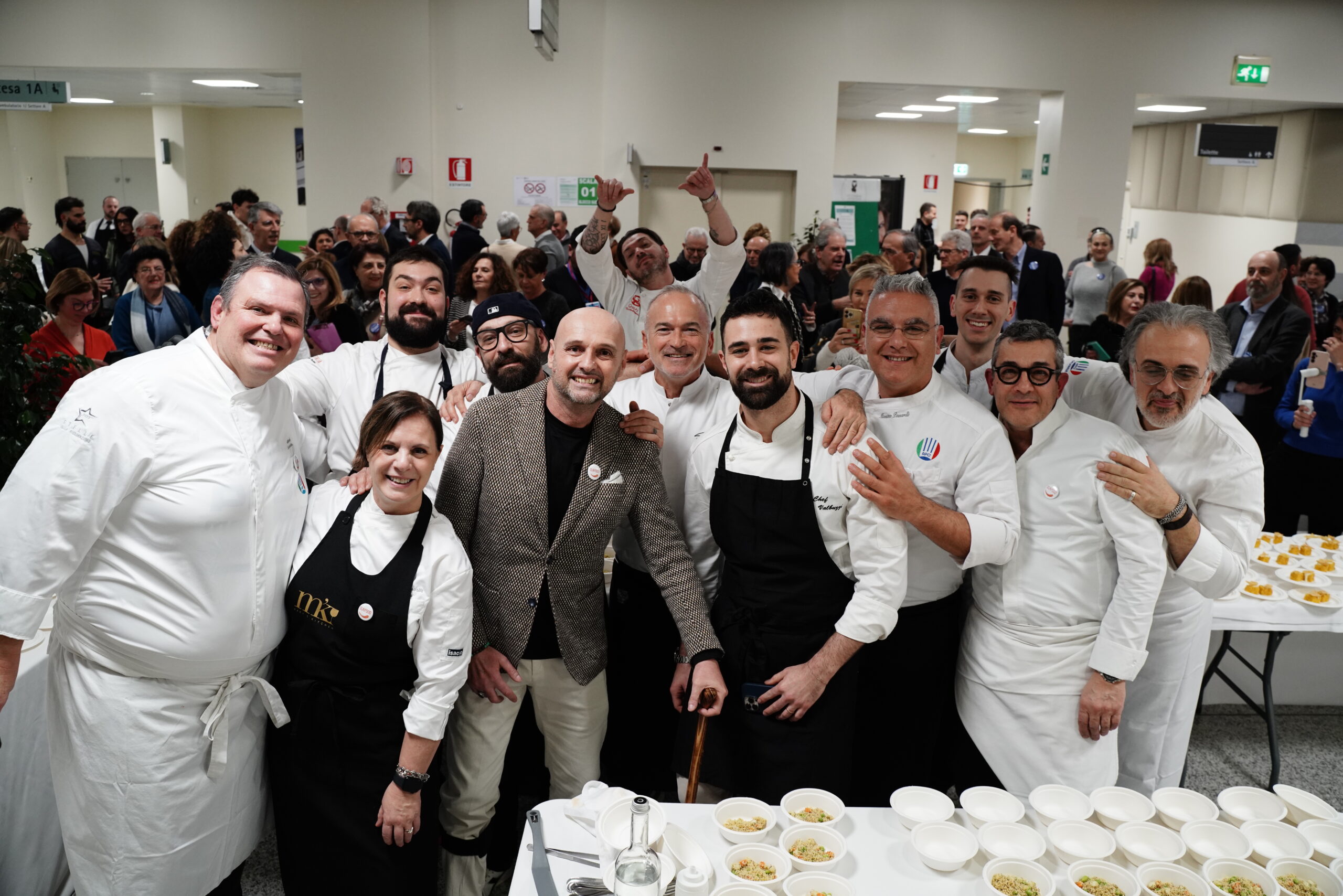 Oltre 400 ospiti all’evento “Uno SLAvadent alla SLA” a sostegno del Centro NeMO di Milano