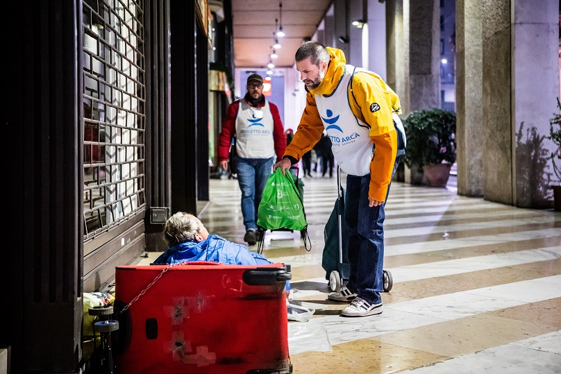 Povertà, Progetto Arca per il sostegno alimentare e abitativo per senzatetto e famiglie fragili