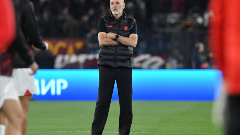 Pioli “Giorni delicati, siamo il Milan e dobbiamo reagire”