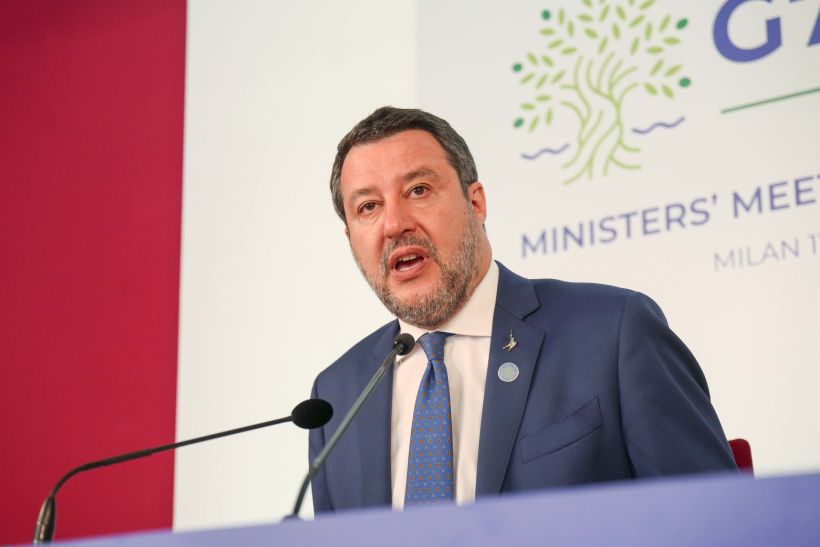 Salvini “Ci vuole più Italia in Europa, poteri forti non ci amano”