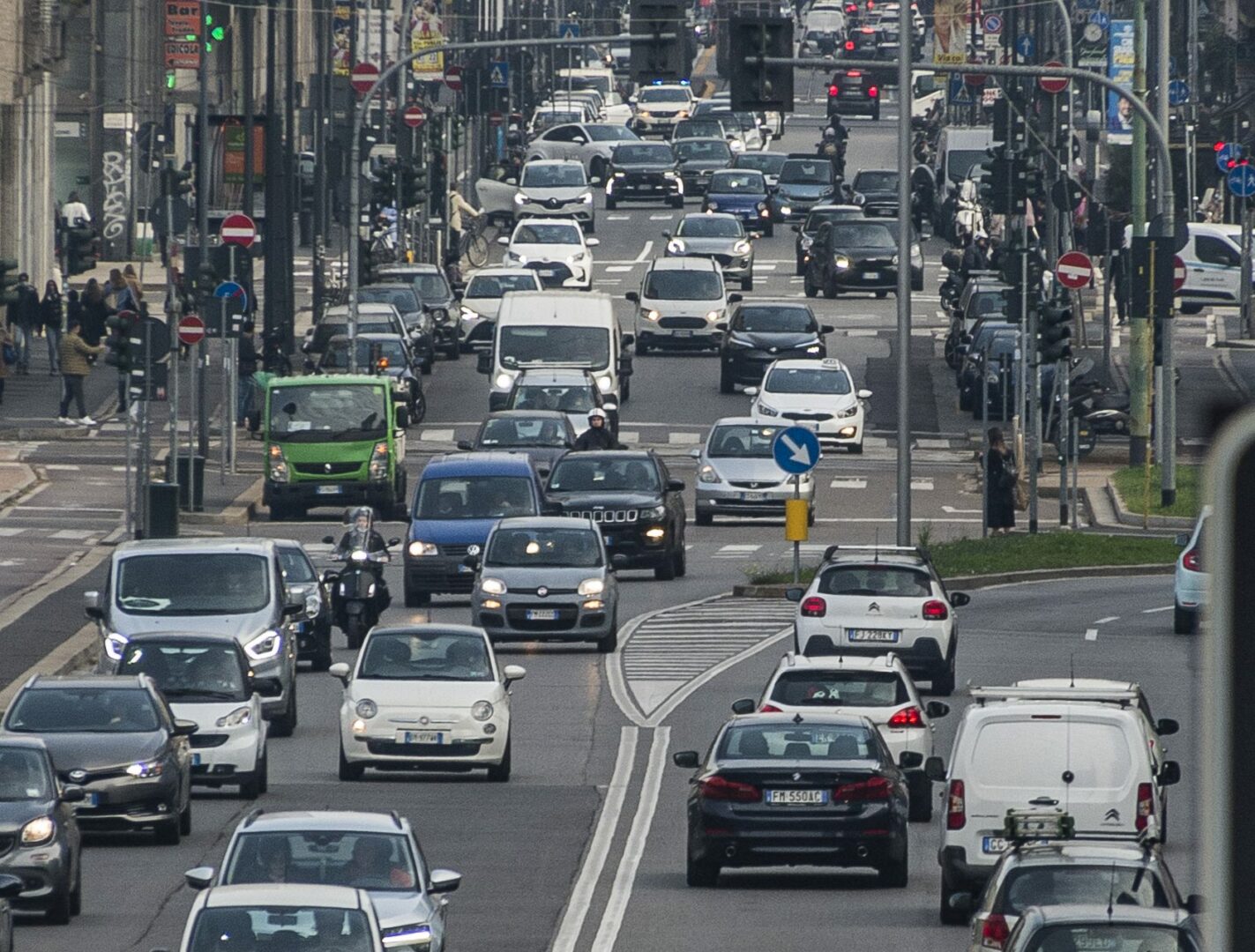 Ad aprile il mercato auto in crescita del 7,5% su base annua