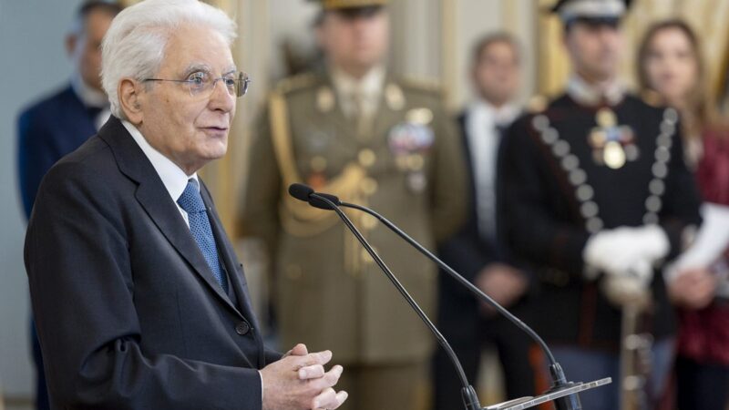 Mattarella “Stagione di apprensione, incombono minacce alla pace”