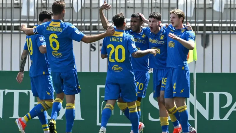 Il Frosinone vince 1-0 a Monza e si avvicina alla salvezza