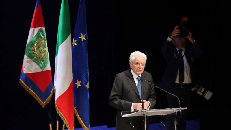 2 Giugno, Mattarella “Fare memoria è dovere civico e motivo riflessione”