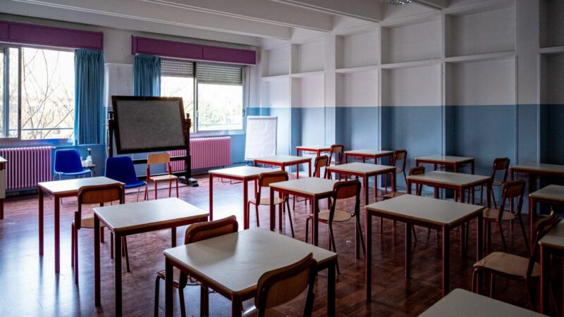 Non mandano i figli a scuola, a Pozzuoli denunciati 106 genitori