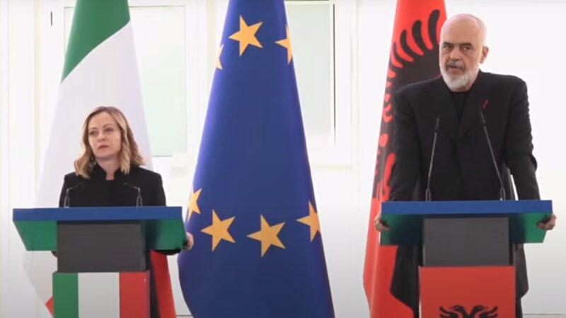 Migranti, Meloni “In Albania centri operativi da agosto”