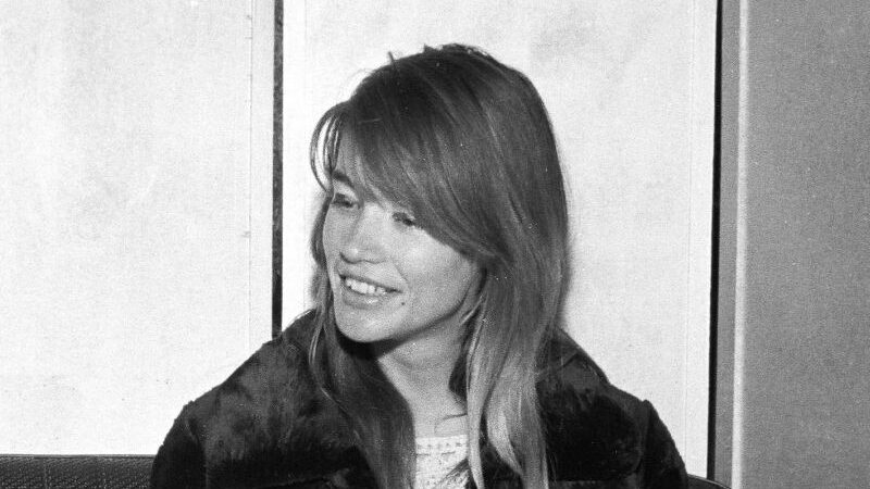 Morta la cantante francese Françoise Hardy, icona degli anni Sessanta