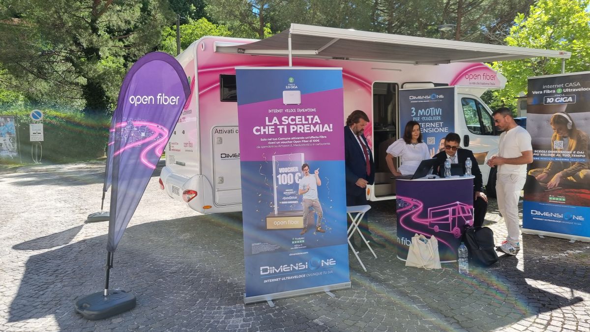 Open Fiber Tour, un camper nei borghi per promuovere la digitalizzazione