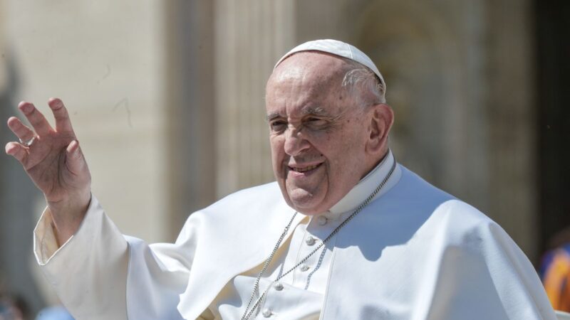 Papa Francesco “Governanti non alimentino scontro, puntare alla pace”