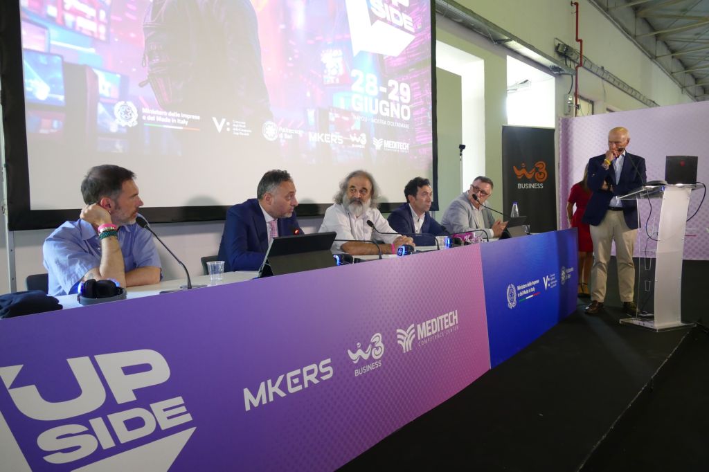 Napoli, presentato Upside competizione gaming per tecnologie emergenti