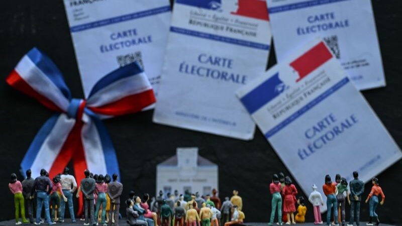 Francia al voto, urne aperte per rinnovare l’Assemblée Nationale