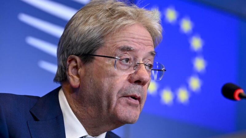 Ue, Gentiloni “Italia contribuisca al riscatto europeo”