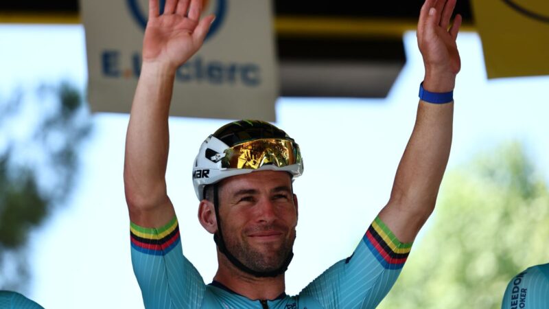 Cavendish vince la 5ª tappa al Tour e fa 35, superato Merckx