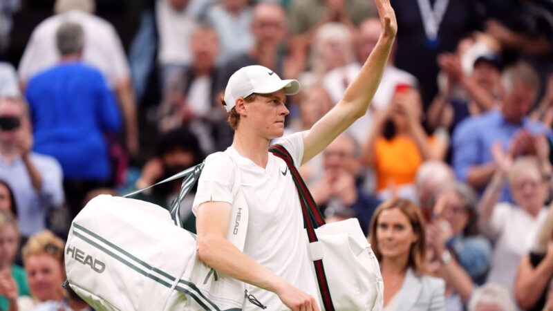 A Wimbledon Sinner cede ai quarti contro Medvedev in 5 set