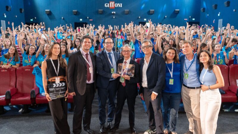 Muccino consegna ad Anas il premio miglior spot sociale al “Giffoni”