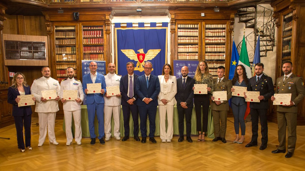 Si conclude il corso avanzato “AI for Cybersecurity” della Scuola di Alta Formazione DEAS. Mulè consegna i diplomi