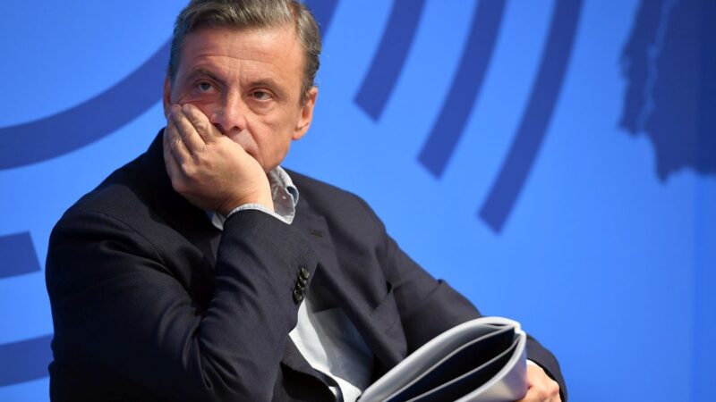 Calenda “Sì alla riforma ius scholae, bene la svolta dei Berlusconi”