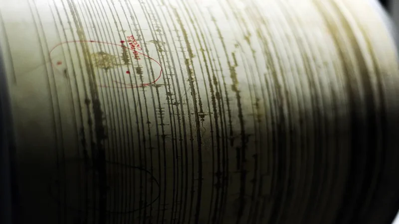 Scossa di terremoto di magnitudo 3.7 ai Campi Flegrei