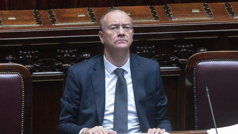 Valditara “Alle elementari si torna ai giudizi sintetici”