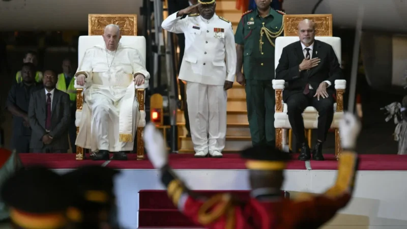 Appello di Papa Francesco “Pace per le nazioni e anche per il creato”