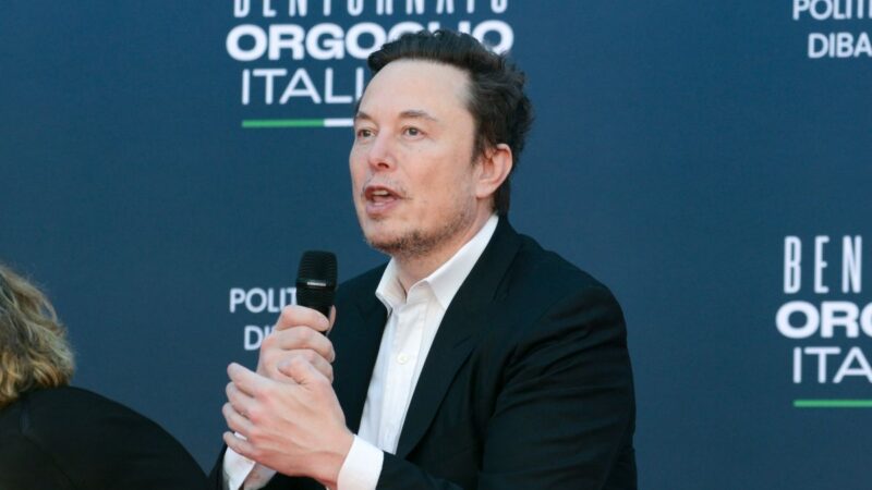 Elon Musk “Tra due anni le prime astronavi per Marte”