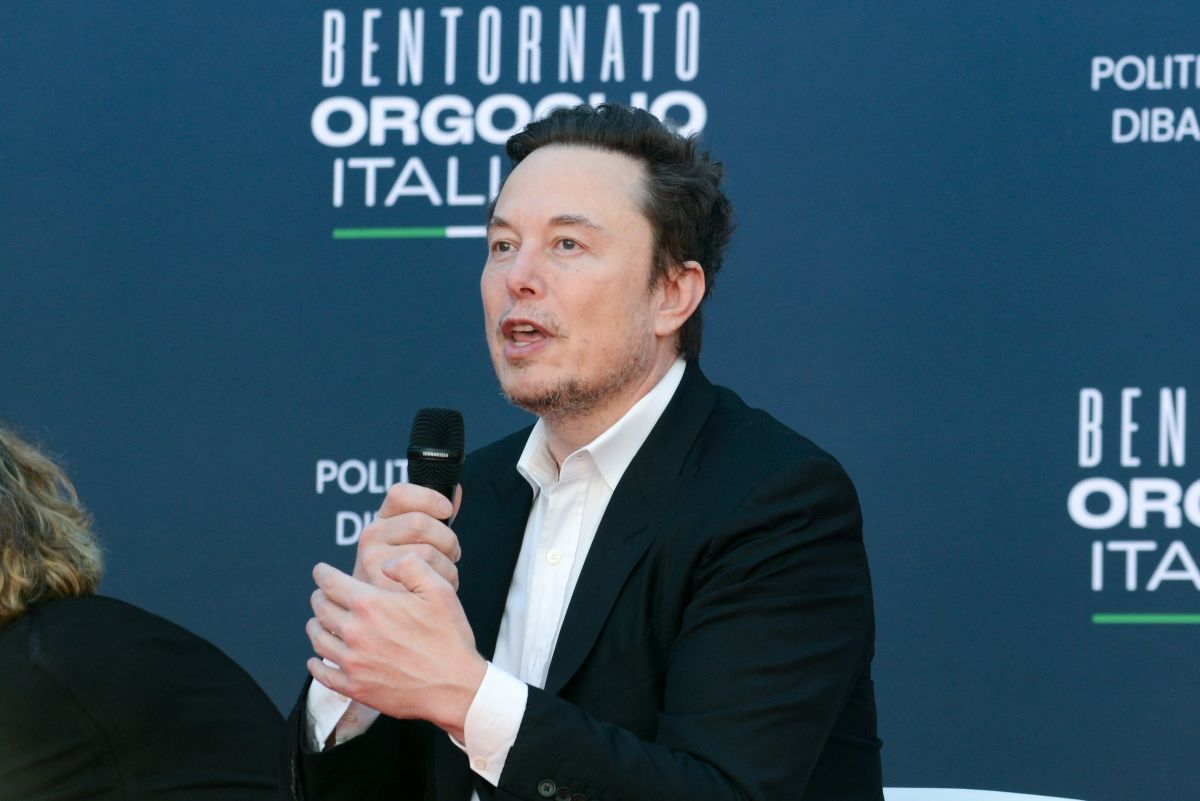 Elon Musk “Tra due anni le prime astronavi per Marte”