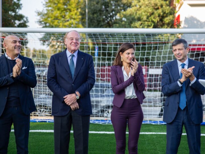 Milano, inaugurato campo da calcio per i ragazzi del quartiere Baggio