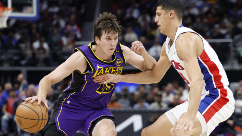 I Pistons di Fontecchio battono i Lakers, Boston ok