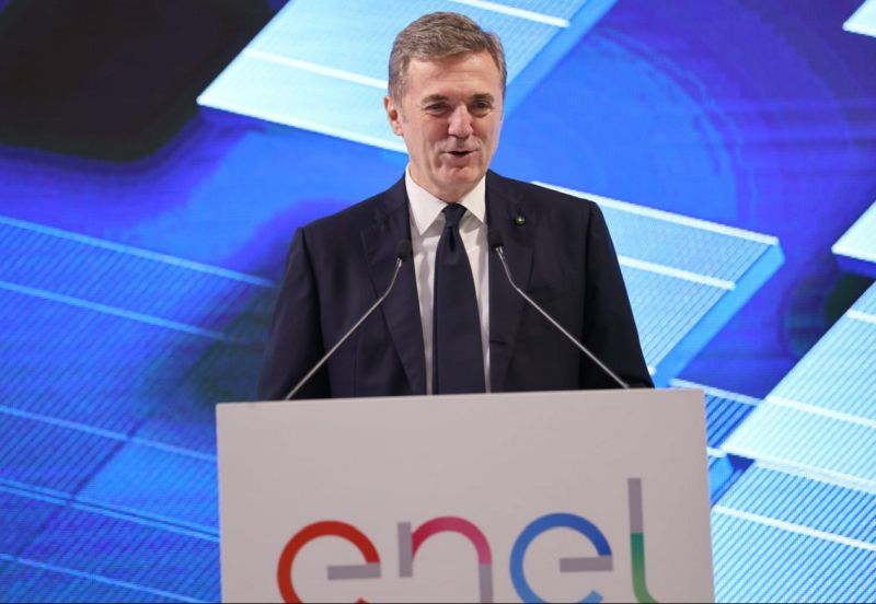 Enel, nel nuovo piano strategico investimenti in crescita