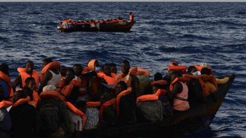 Immigrazione clandestina, fermati a Catania 4 scafisti sudanesi