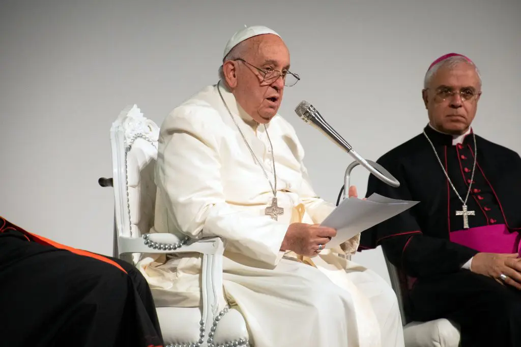 Papa Francesco in Corsica, è il 47esimo viaggio pontificale all’Estero