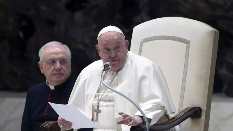 Il Papa in condizioni stabili, non ha febbre