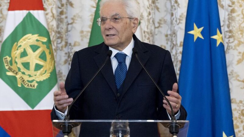 Mattarella “Sanità fondamentale, contrastare le aggressioni”