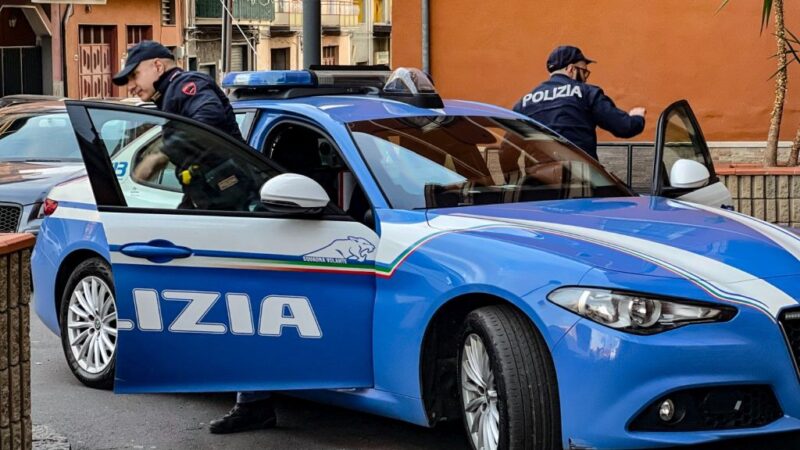 Camorra, arrestati a Napoli 12 esponenti di due clan a Pianura