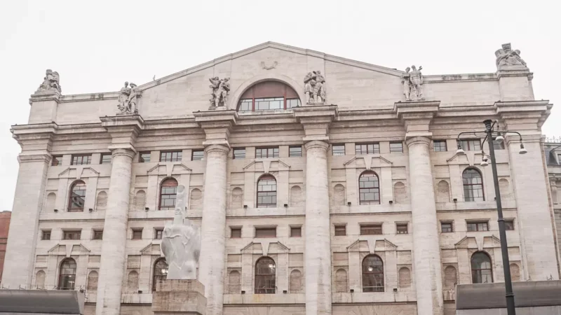 I dazi abbattono le borse europee, Milano azzera i guadagni del 2025 e chiude a -6,54%