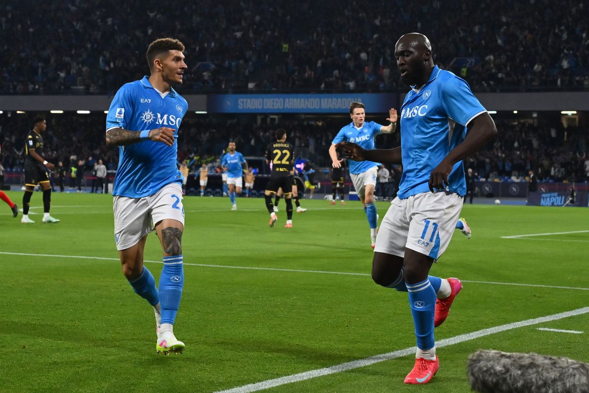 Il Napoli frena in testa, 2-2 col Genoa e l’Inter torna a -1