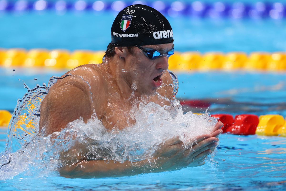 Martinenghi argento iridato nei 100 rana, Ceccon bronzo in 50 delfino