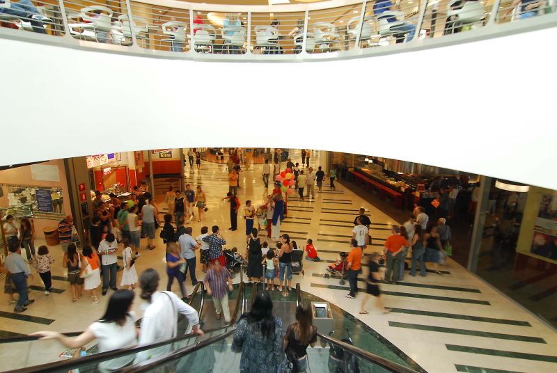 Confimprese-Jakala, ad agosto consumi in aumento dell’1%