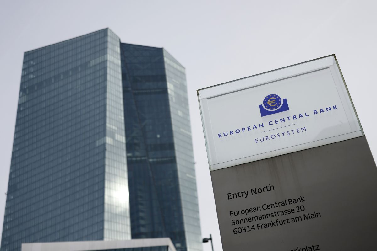 Bce, i tassi d’interesse restano invariati