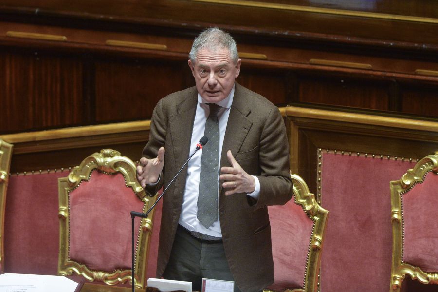 Urso “Italia non arretra, il Pil si consolida e cresce”