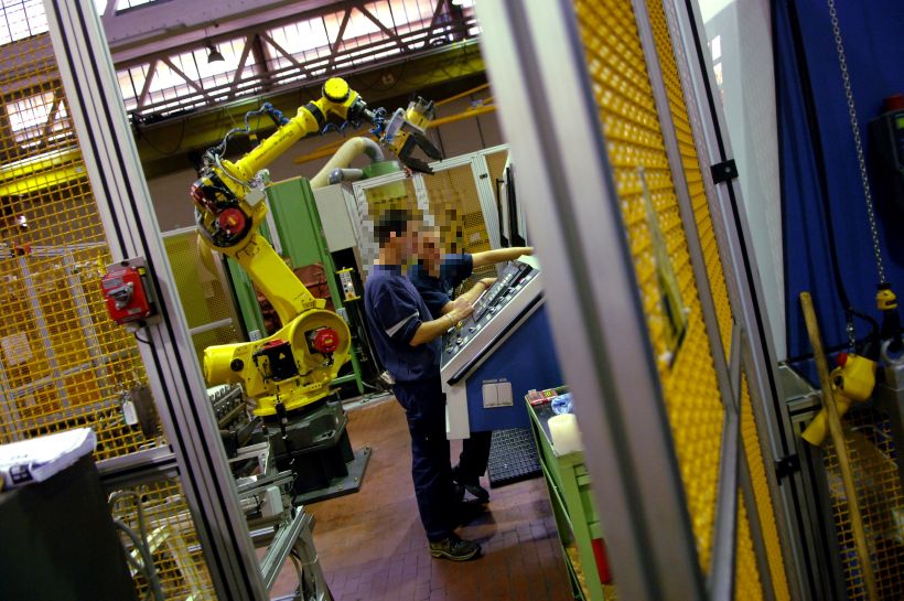 La produzione industriale a luglio aumenta dello 0,4%