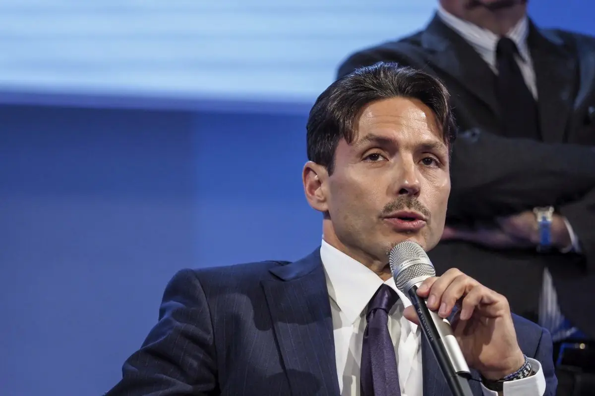 Pier Silvio Berlusconi saldo in vetta alla Top Manager Reputation davanti a Descalzi, Orcel sale in terza posizione