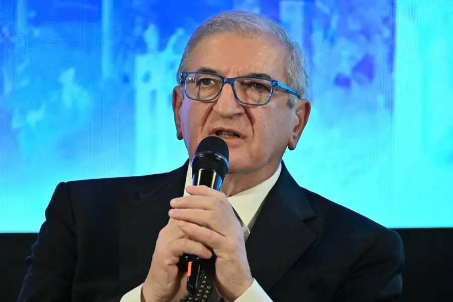 Foti “Raggiunto il 54% degli obiettivi del Pnrr. Banche? Confronto, ma la prudenza è fondamentale”