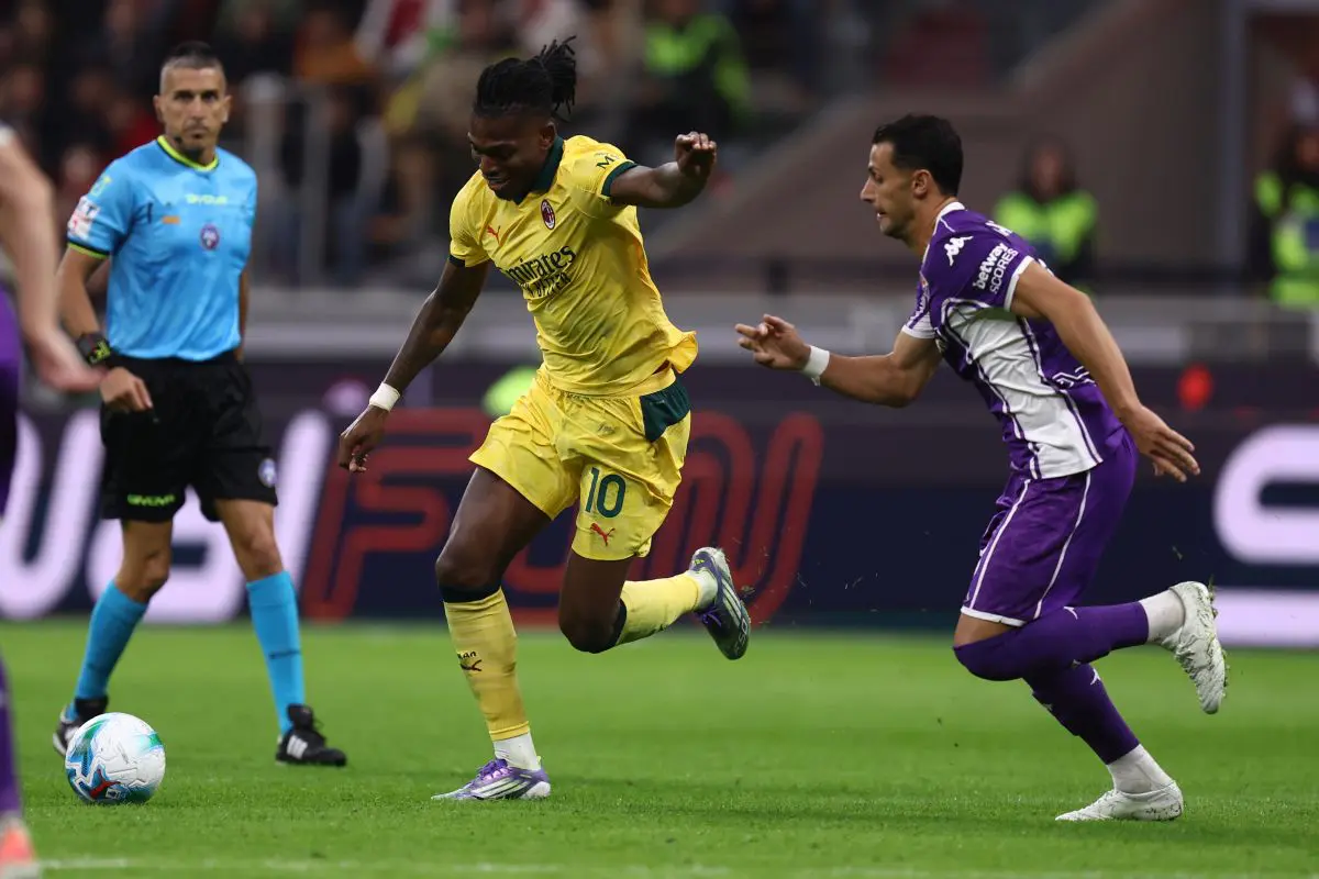 Il Milan batte 2-1 la Fiorentina e vola in testa