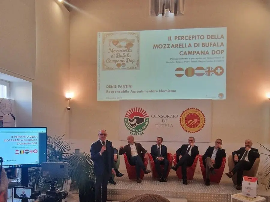 Mozzarella di bufala al top sui social, simbolo di benessere e felicità