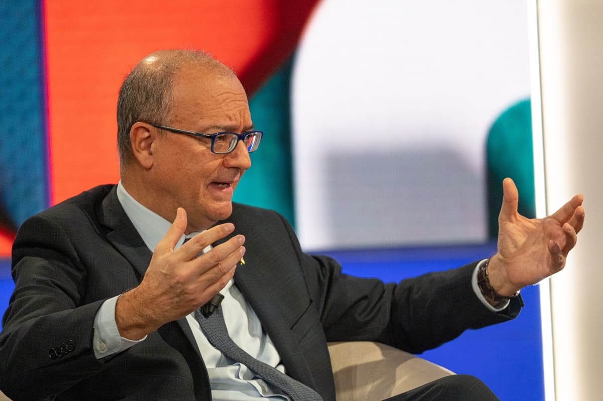 Valditara “Investiti 450 milioni nella formazione degli insegnanti per l’intelligenza artificiale”