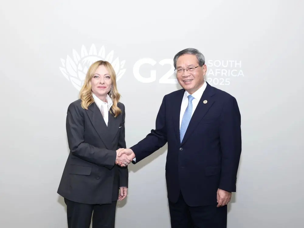 Cina, premier Li promette alle aziende italiane maggiore accesso al mercato