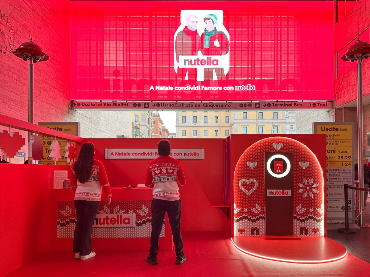 Nutella, un’installazione a Roma Termini celebra il ritrovarsi con le persone care