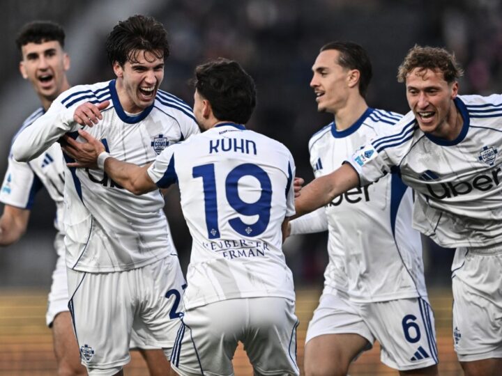 Il Como vince anche a Pisa e continua a sognare l’Europa