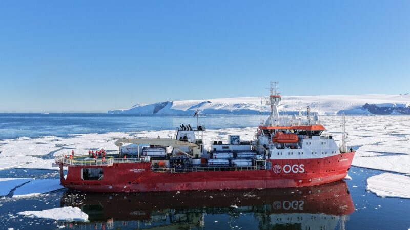 Antartide, la nave “Laura Bassi” conclude la campagna di ricerca estiva